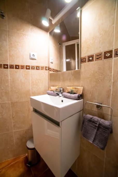 Cozy Apartment Plaza Espana I Renovated 3Br 2Bh 马德里 外观 照片